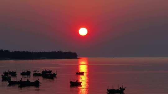 解放海南纪念公园镜夕阳