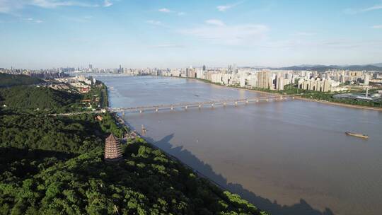 钱塘江畔古建筑六和塔航拍视频素材模板下载