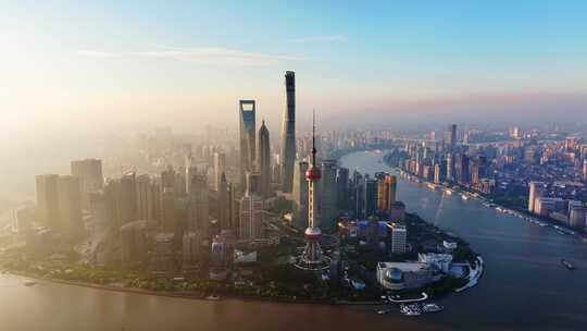 上海航拍东方明珠大气上海