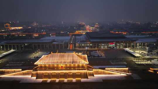 中国陕西西安大明宫遗址公园和西安火车站