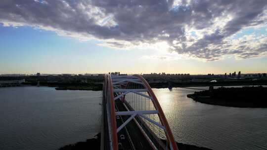 天津滨海生态城永定新河彩虹大桥城市风光