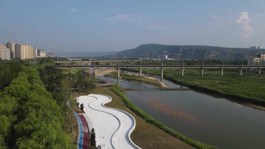 西安灞桥生态湿地公园三河一山灞桥驿视频素材模板下载