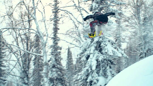 滑雪运动员极限运动高山滑雪