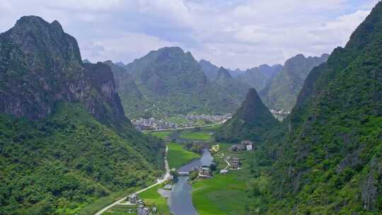 航拍广西山区农村山脉山川山峰群山自然风光