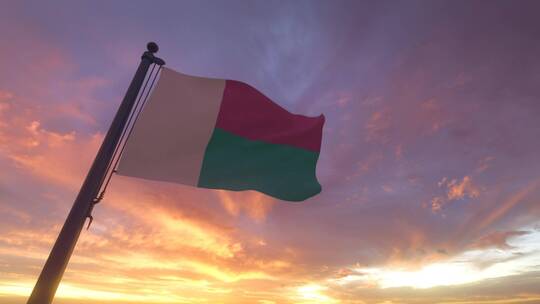 旗杆上的马达加斯加国旗在风中飘扬