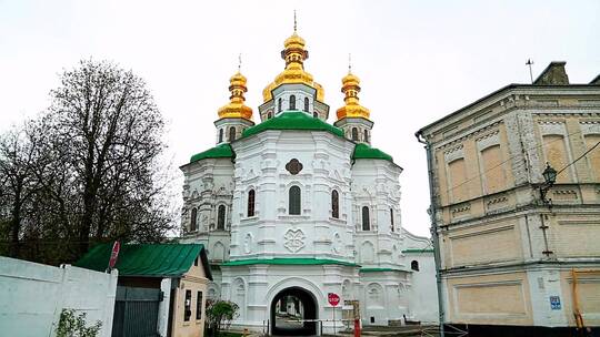 乌克兰的洞窟修道院