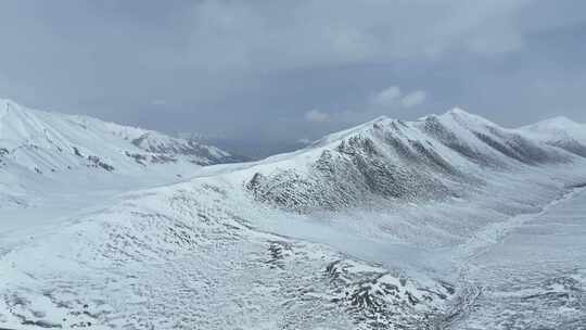 阿尼玛卿雪山冰川雪景