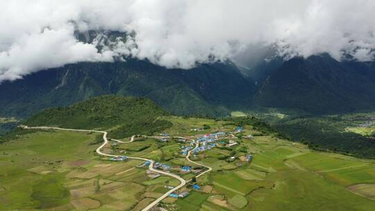 西藏吉隆沟乃村乡村田野自然风光航拍
