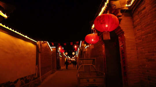春节街道里的红灯笼