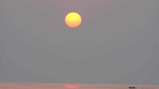 海上日出特写