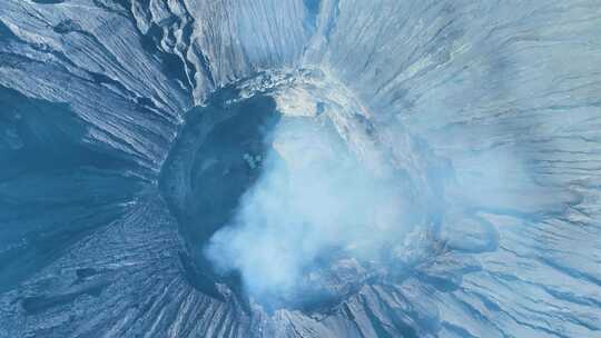 航拍下的泗水布罗莫火山