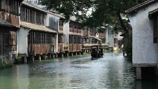 乌镇水乡小桥流水乌篷船名胜风景区