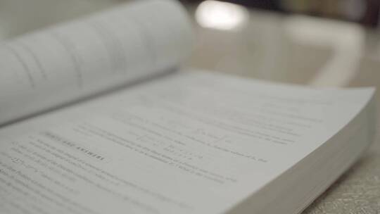 读书翻书【慢动作】