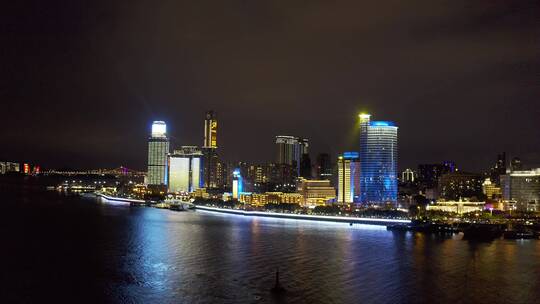 4K航拍厦门鹭江道灯光秀夜景