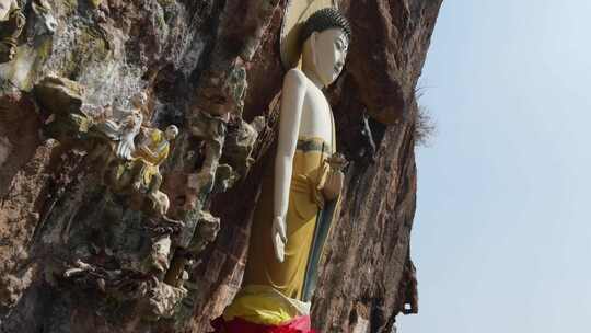 云南大理宾川观音箐悬空寺航拍