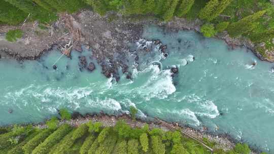 新疆百里画廊草原雪山