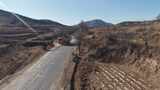 山间蜿蜒公路航拍景象高清在线视频素材下载