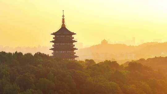 航拍清晨日出杭州西湖风景区雷峰塔建筑同框