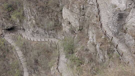 大渡河峡谷的古路彝寨