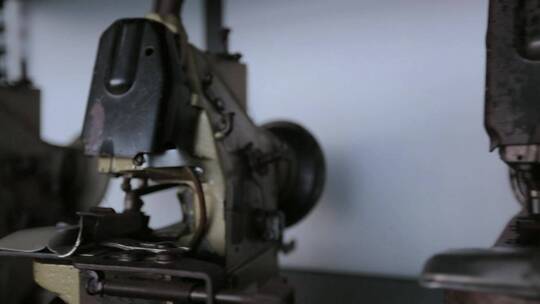 复古缝纫机器