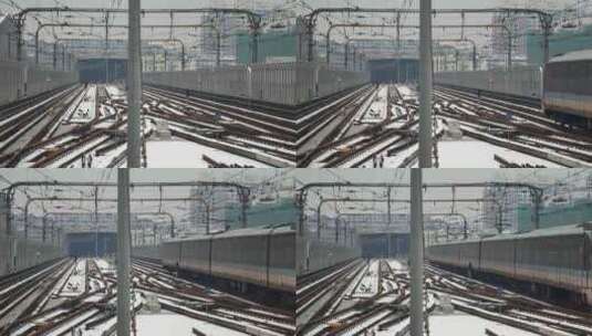 南京地铁一号线雪地中出站高清在线视频素材下载