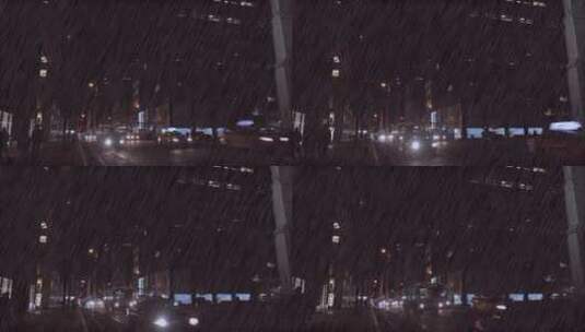 暴雨期间纽约第五大道的交通在夜间延时高清在线视频素材下载