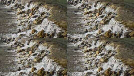 慢镜头升格瀑布岩石溪流水花高清在线视频素材下载