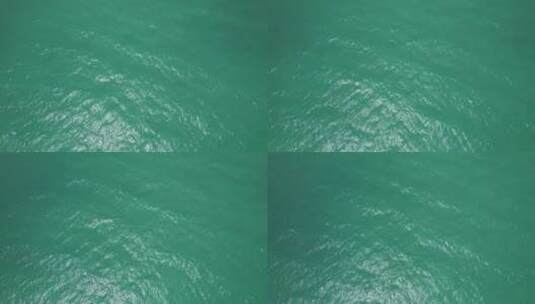 航拍大海绿水流动高清在线视频素材下载