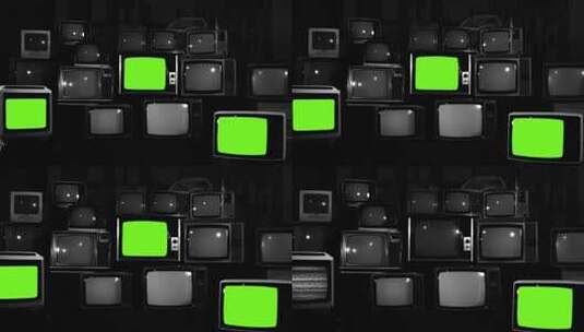 三台复古电视关闭绿屏。黑白色调。放大。高清在线视频素材下载