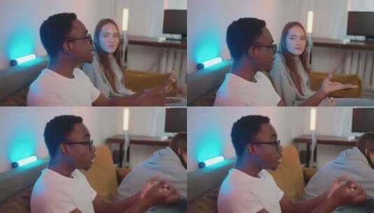 黑人男孩和白人女孩在交流高清在线视频素材下载