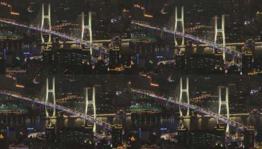 夜景下桥上的车流高清在线视频素材下载