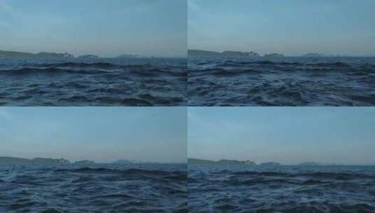 小船在海上行驶高清在线视频素材下载