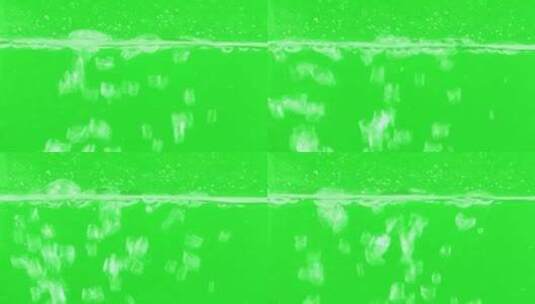 在绿色背景上冒泡的水高清在线视频素材下载