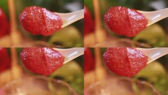 勺子舀起西红柿酱番茄沙司 (10)高清在线视频素材下载