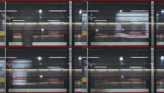 飞驰的地铁列车快速经过高清在线视频素材下载