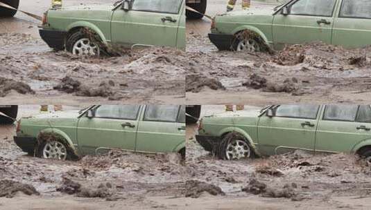 消防队员从暴雨造成的河流洪水中救出一辆汽高清在线视频素材下载