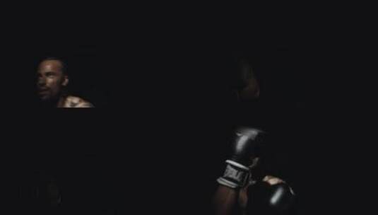 一名拳击手在打拳击高清在线视频素材下载