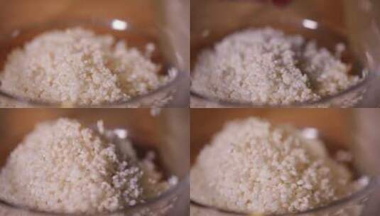 清洗榨菜脱盐去除亚硝酸盐高清在线视频素材下载