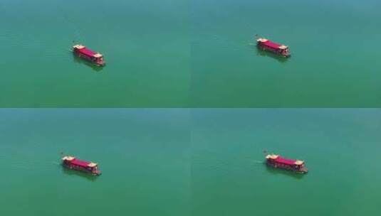 四川内江沱江上小船航拍高清在线视频素材下载