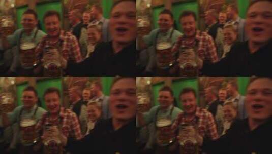 德国慕尼黑啤酒节狂欢 外国男人喊口号碰杯高清在线视频素材下载