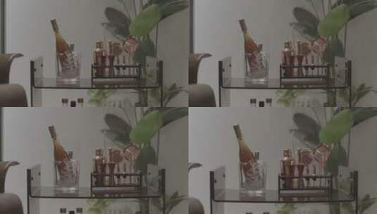 酒柜上摆放洋酒和酒具高清在线视频素材下载