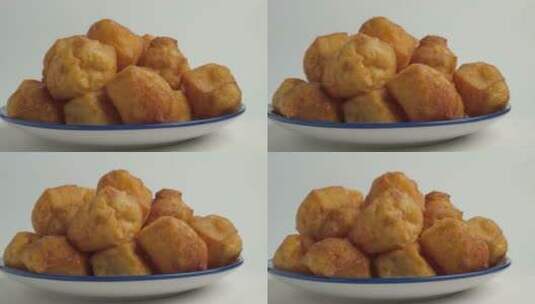 传统食品油豆腐豆泡4k平移镜头高清在线视频素材下载