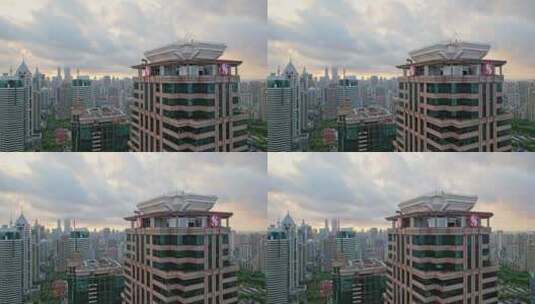 航拍上海中环广场建筑特写高清在线视频素材下载