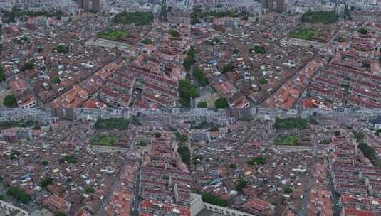 漳州古城航拍闽南古厝城市红砖瓦房漳州市区高清在线视频素材下载