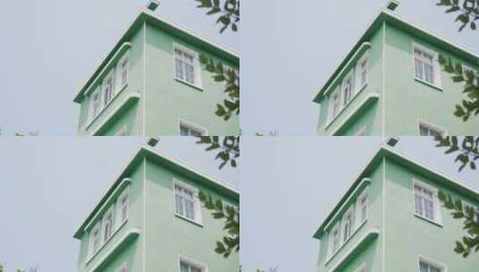夏天绿色的房子和蓝天高清在线视频素材下载