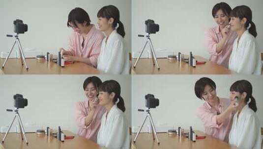 两位女士教导化妆高清在线视频素材下载