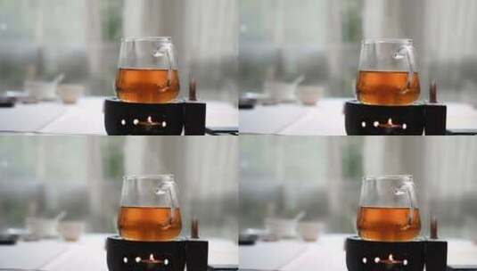 热气腾腾的玻璃茶壶高清在线视频素材下载