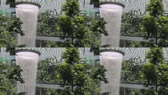 新加坡樟宜机场瀑布与网红小火车高清在线视频素材下载