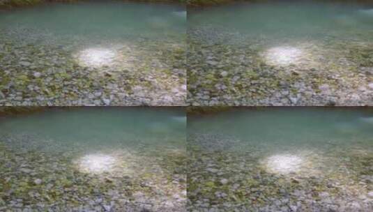 被日光照耀的由松散岩石构成的河床高清在线视频素材下载