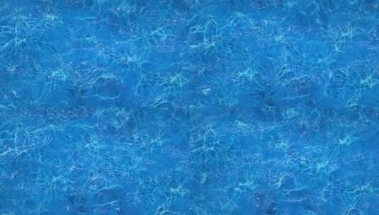 3D渲染抽象蓝色纯净液体液面水面涌动画高清在线视频素材下载